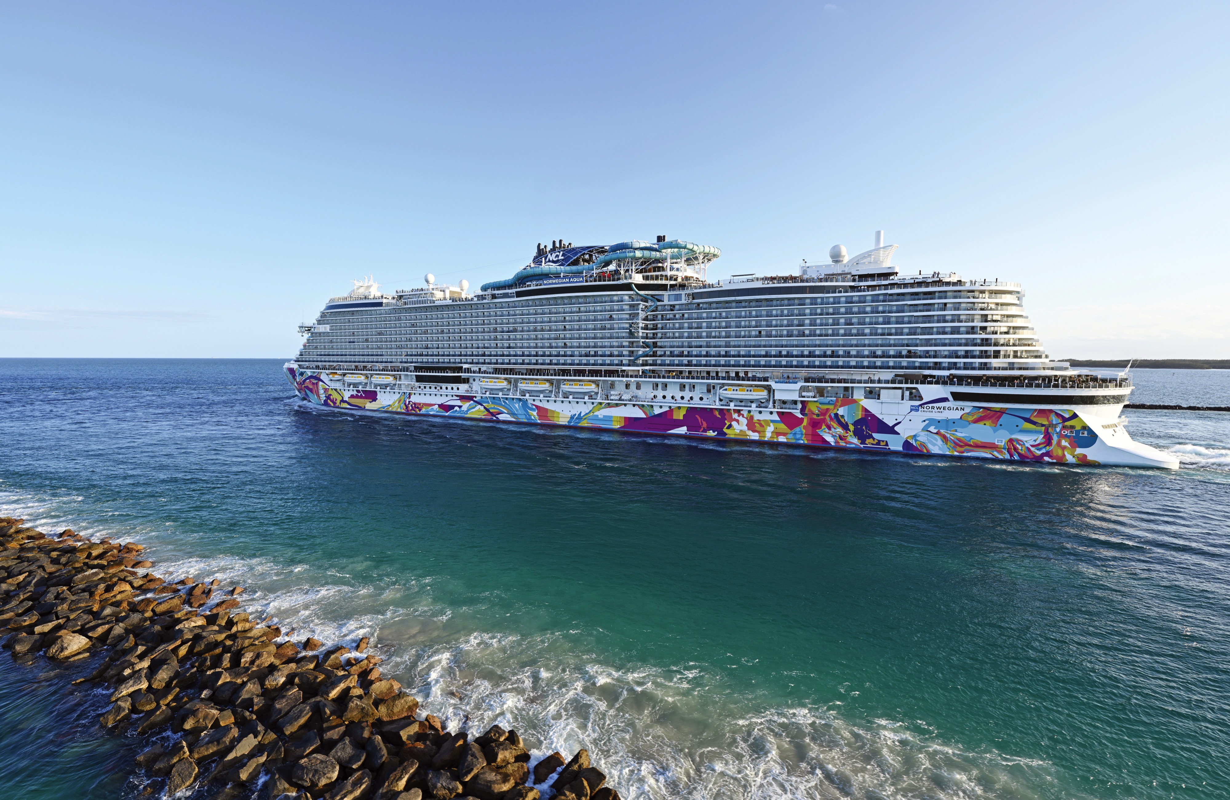 Norwegian Aqua: Ship exterior